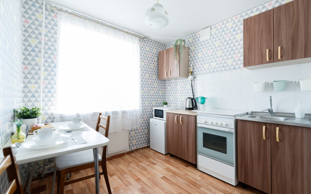 Просторная Двухкомнатная Квартира на 6 Гостей Проспект Октября 101 Театр Кукол