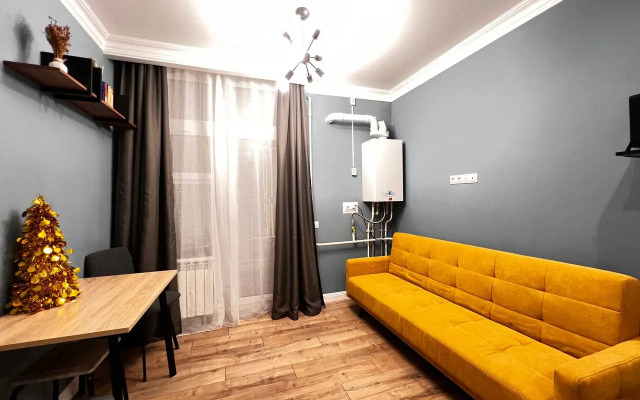 Na Ulitse Borisa Slyusara 23s2 Flat