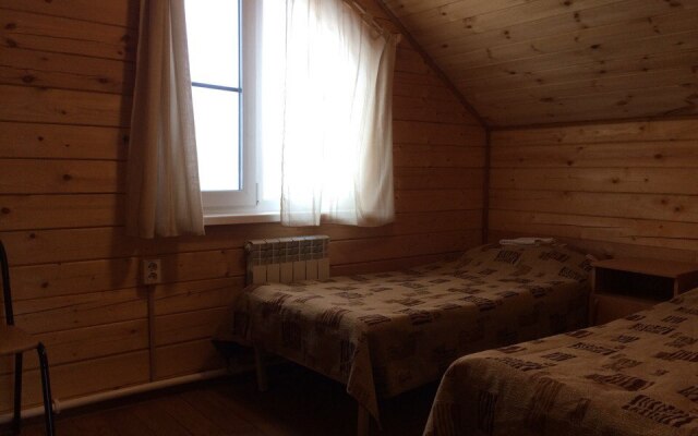 Admiral Uyutny Prichal Guest House