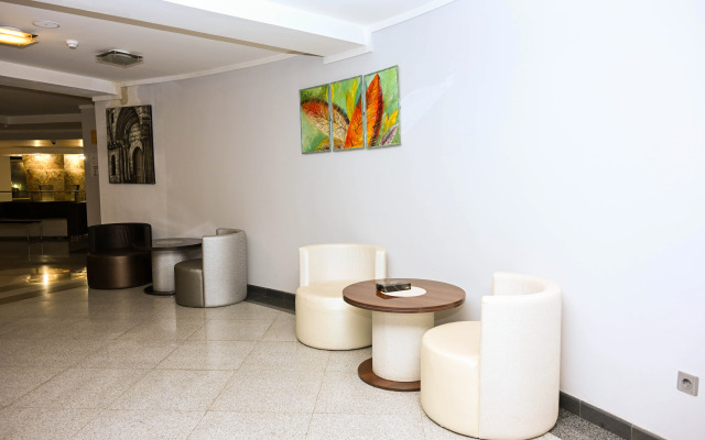 Arena Sheki Hotel