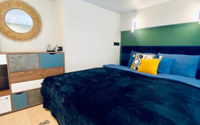 Apartment New Scandi Green on Tulskaya