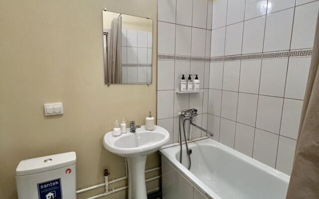 Апартаменты Уютнaя cтудия в pайоне Южнoго автовoкзалa