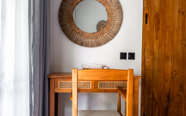 Hijau by EVDEkimi – Charming 2BR Escape with Pool, Outdoor Lounge, Lush Garden – Long Stay Extras Villa