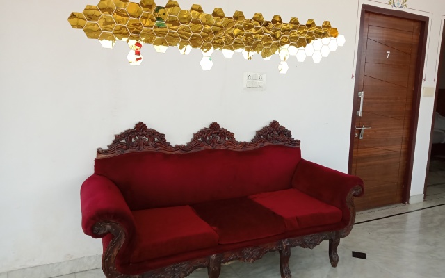 Shiv Villa Home Stay Hotel