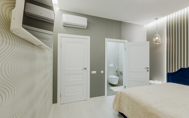 Tryokhkomnatny Premium Apartments