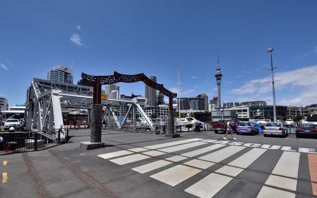 Auckland Harbour Central Apartments