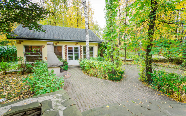 Balashikha. Kalinina d. 1 Private house