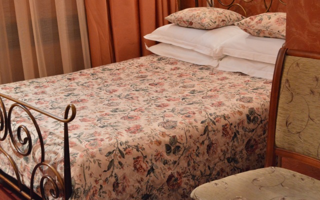 Monika Hotel