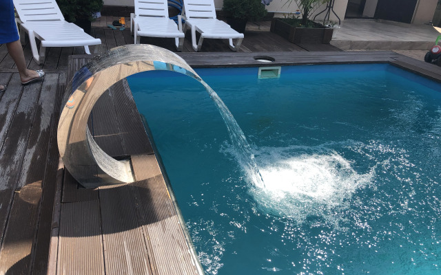 Tri Palmy  Guest house