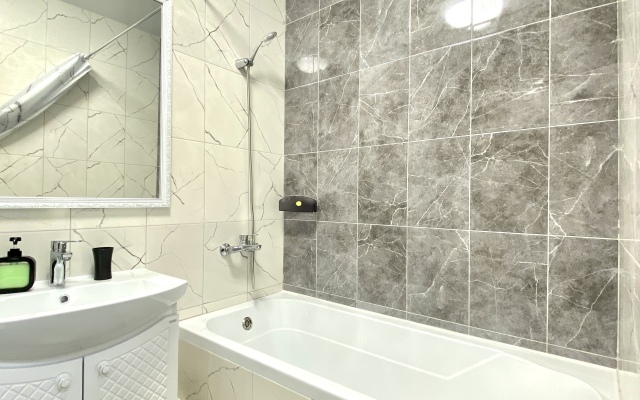 Uyutnye S Dizaynerskim Remontom Apartments