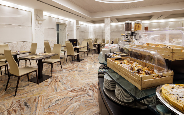 Best Western Plus Hotel Universo