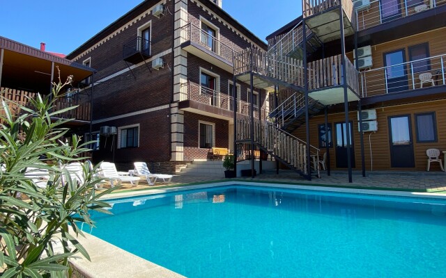 Magellan Hotel