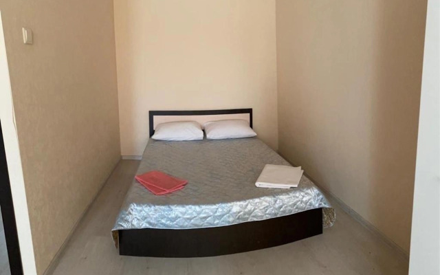 Na Ulitse Antonova-Ovseenko 33B Flat