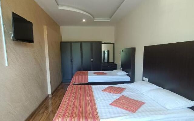 Ani Resort