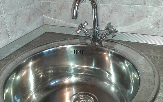 Kvartira Vozle Plazy Selskaya 34