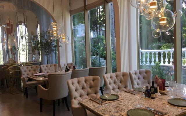 Апартамент студия-прованс 68м2 в Приморском парке