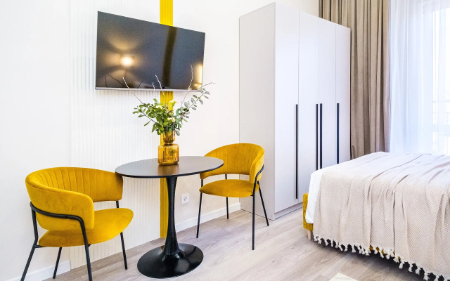 V Zhk Lletniy 8 Apartments