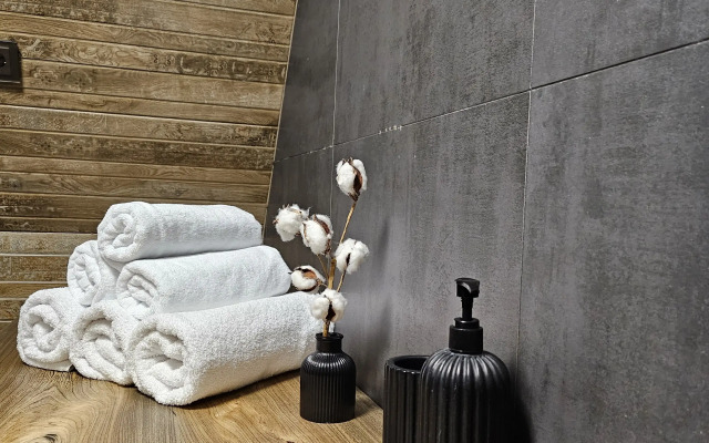 Частный дом темный А-фрейм