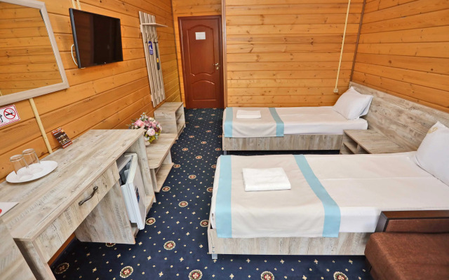 Yalta Hotel