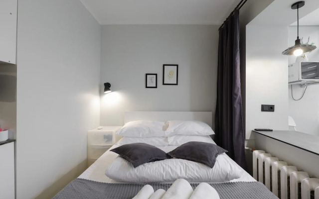Na Monetnom Pereulke Apartments