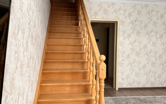 Penthouse Apartment on Batyraya