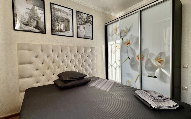 V 3 Minutakh ot Morya Private House