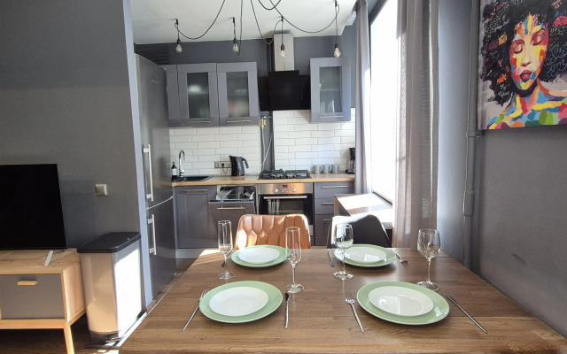 Dvukhkomnatnaya Ryadom S Pokrovkoy Flat