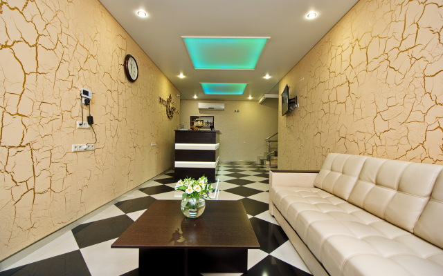 Rich House Hotel