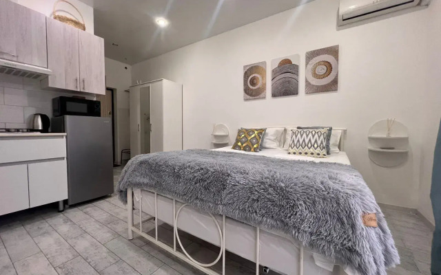 Mirny, Kuvshinok 8 Flat