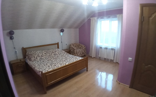 Kottedzhi & Sosny do 12 gostei Guest house