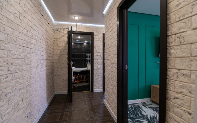 S panoramnym vidom na gorod Apartments
