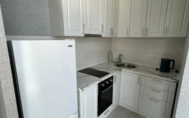 Studiya 83 Na Ulitse Gaydara 22 Flat