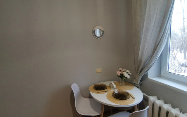 Uyutnaya Ryadom S Parkom I Nedaleko Ot Volgi Flat