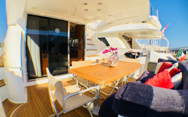 Sanremo Luxury Boat & Breakfast Mini-Hotel
