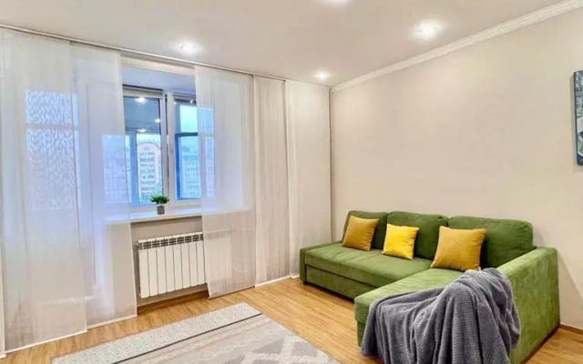 Квартира на Адоратского 3