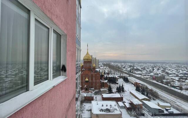 Квартира двухкомнатная с балконом в центре на Соборной