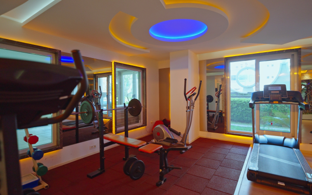 Na Pervoy Linii Morya Yekta Queen Apartments