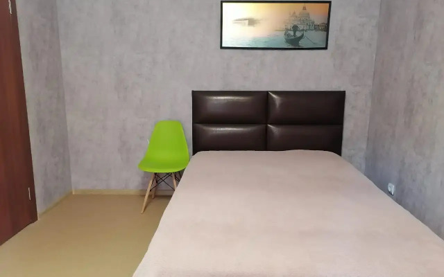 Ryadom S Akvaparkom V Kirovskom Rayone Flat