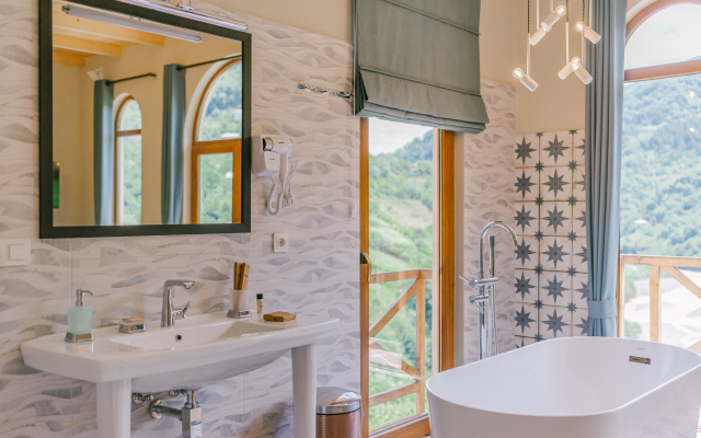 Chateau Iveri Hotel