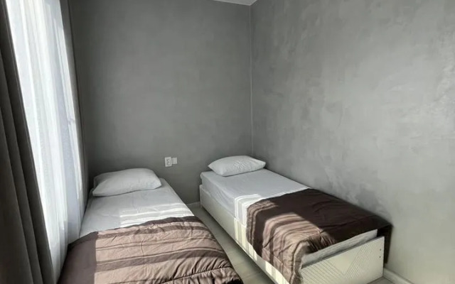 Апартаменты на Светлой 18 (305)