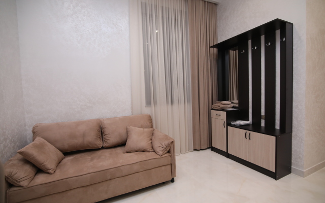 Louvre Home Hotel