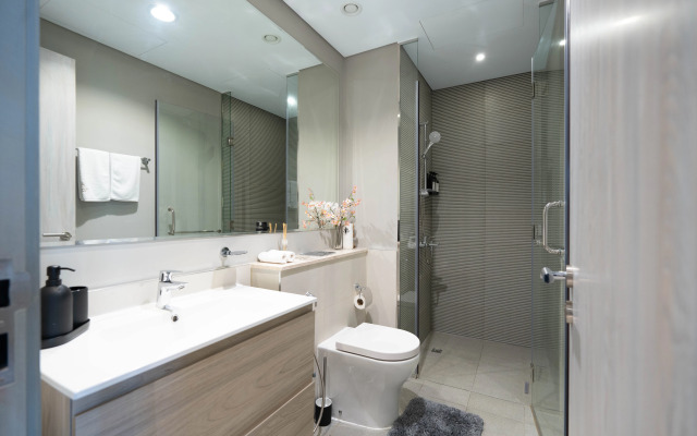 KeyRock Living Dubai Skyline & Pool Access Apartments