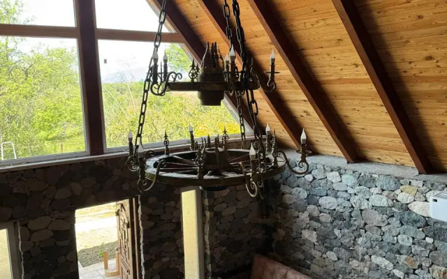 Guest house Kamenny Dom Shale