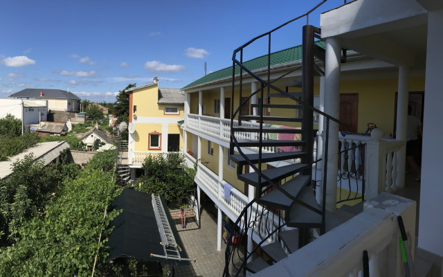U Chizhika Guest House