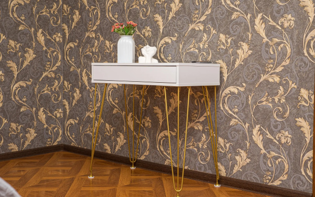 Krasavitsa V Tsentre U Zhd Vokzala Flat