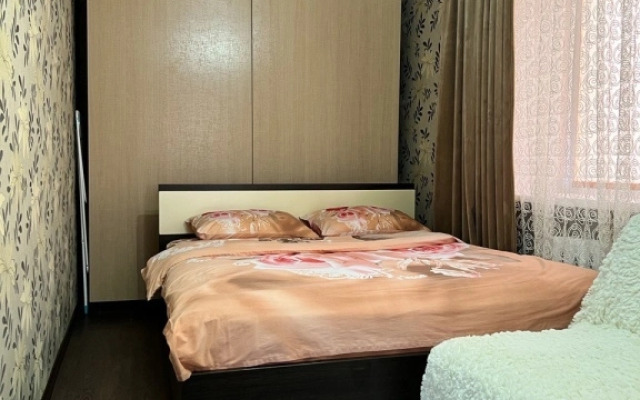 Yashma Apartments