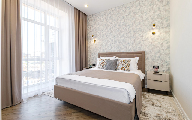 Na Ulitse Zhoshy Khana, 13 Flat