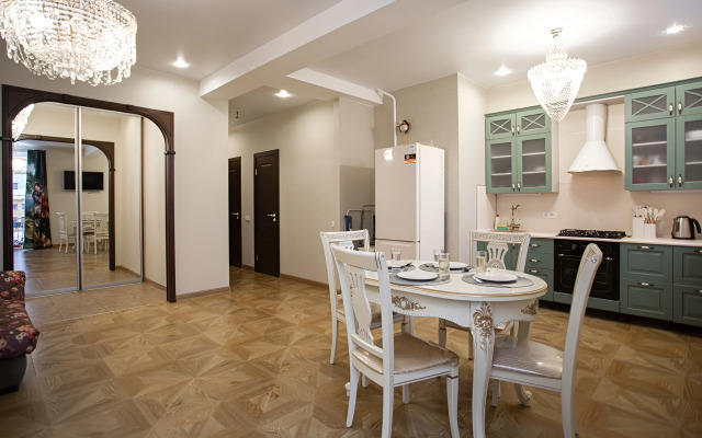 Квартира УК Атмосфера Цейлон