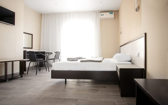Diamond Delux Guest House
