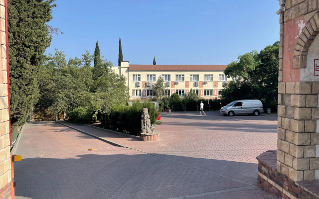 Hotel Akvani